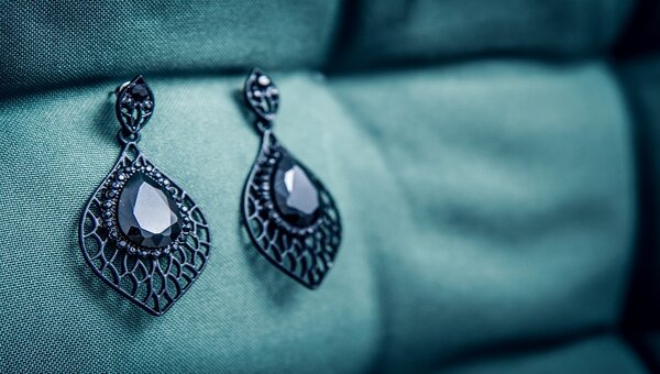 Earrings Sets With Antique Diamonds