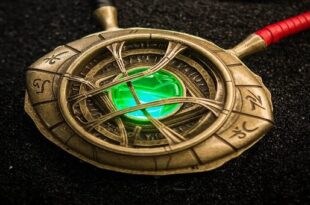 Let The Magic Begins: Marvel Doctor Strange Replica Set